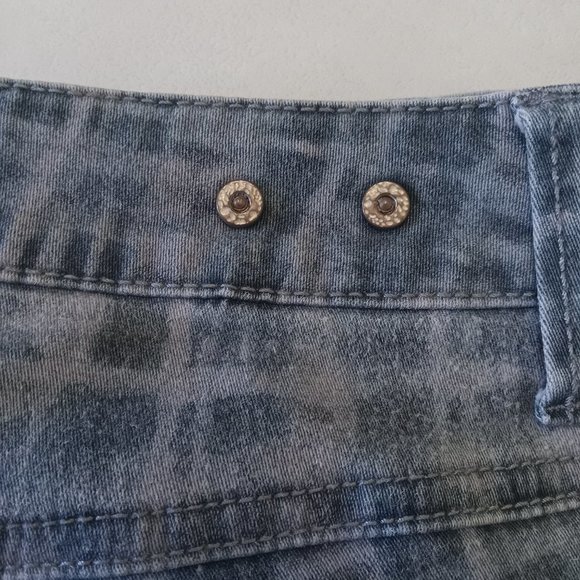 CABI | Grid Skinny Jean - Picture 10 of 15